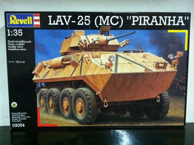 Revell Kit di Montaggio 1:35 3054 LAV-25 MC PIRANHA Carro Armato MIB 2002