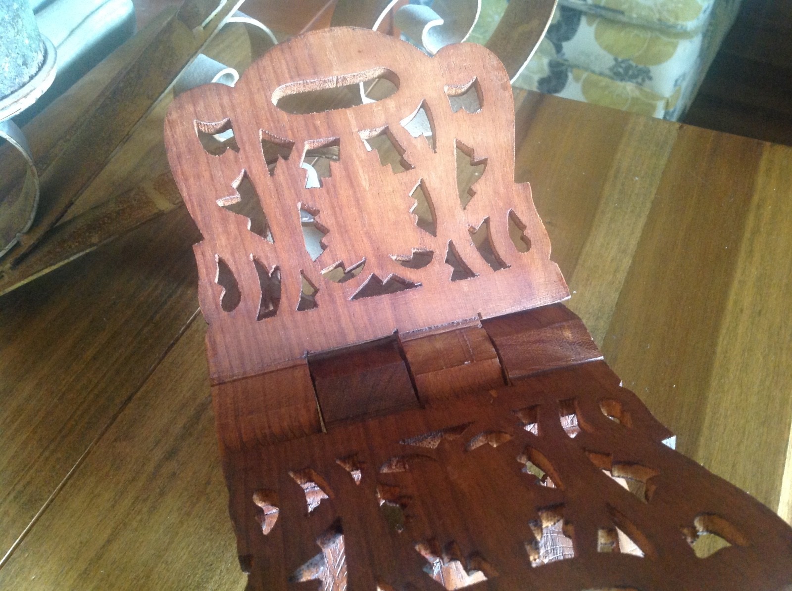 Vintage (Wood Book Folding Stand Rack Hand Carved India Scrollwork Bible Holder)