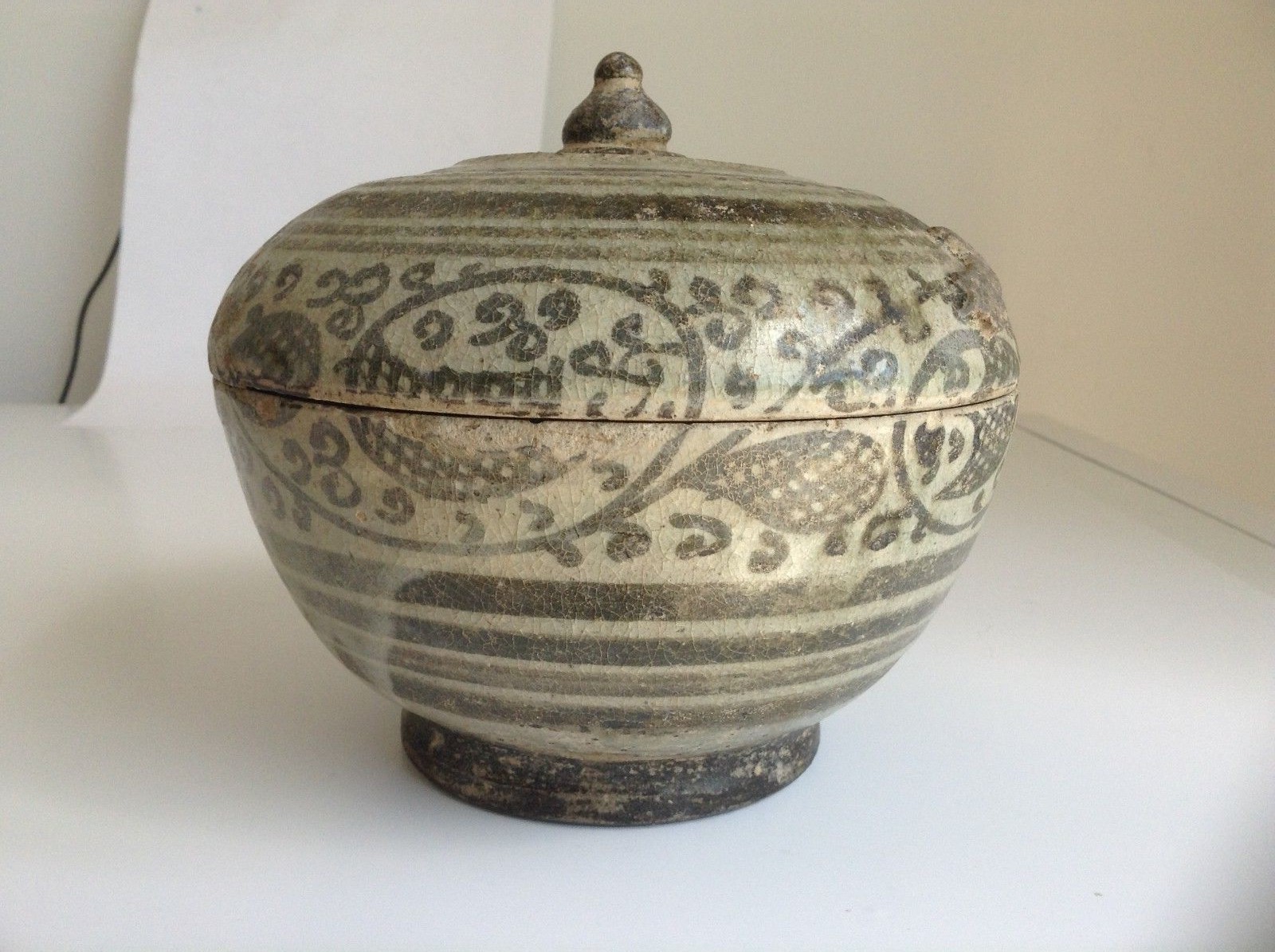 Sukhothai Stoneware Covered Bowl With Hand Painted Scrolls Pattle