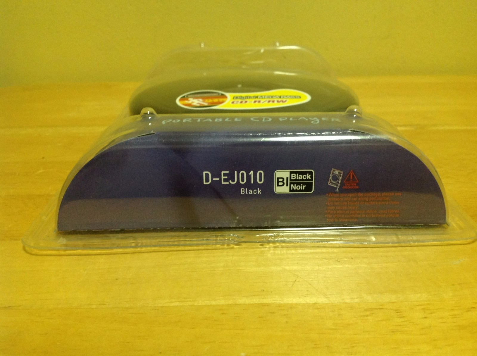 New Sealed Sony PSYC CD Walkman Portable CD Player - Black - (D-EJ010)