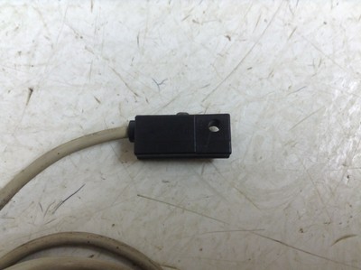 SMC D-C73 Magnetic Reed Switch Sensor DC73 (VT)