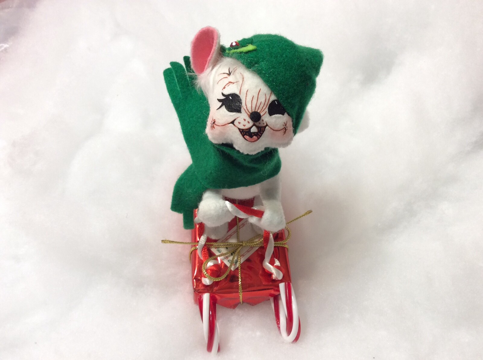 VINTAGE ANNALEE CHRISTMAS MOUSE CANDY CAND SLED