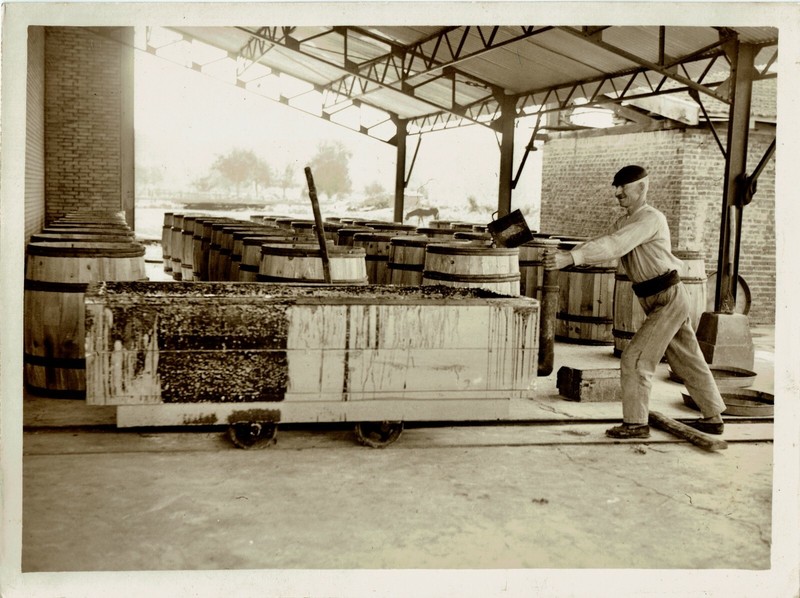 France Ca 1934  Photo Agence Keystone Tonneliers Bordelais Fabrique De Tonneaux