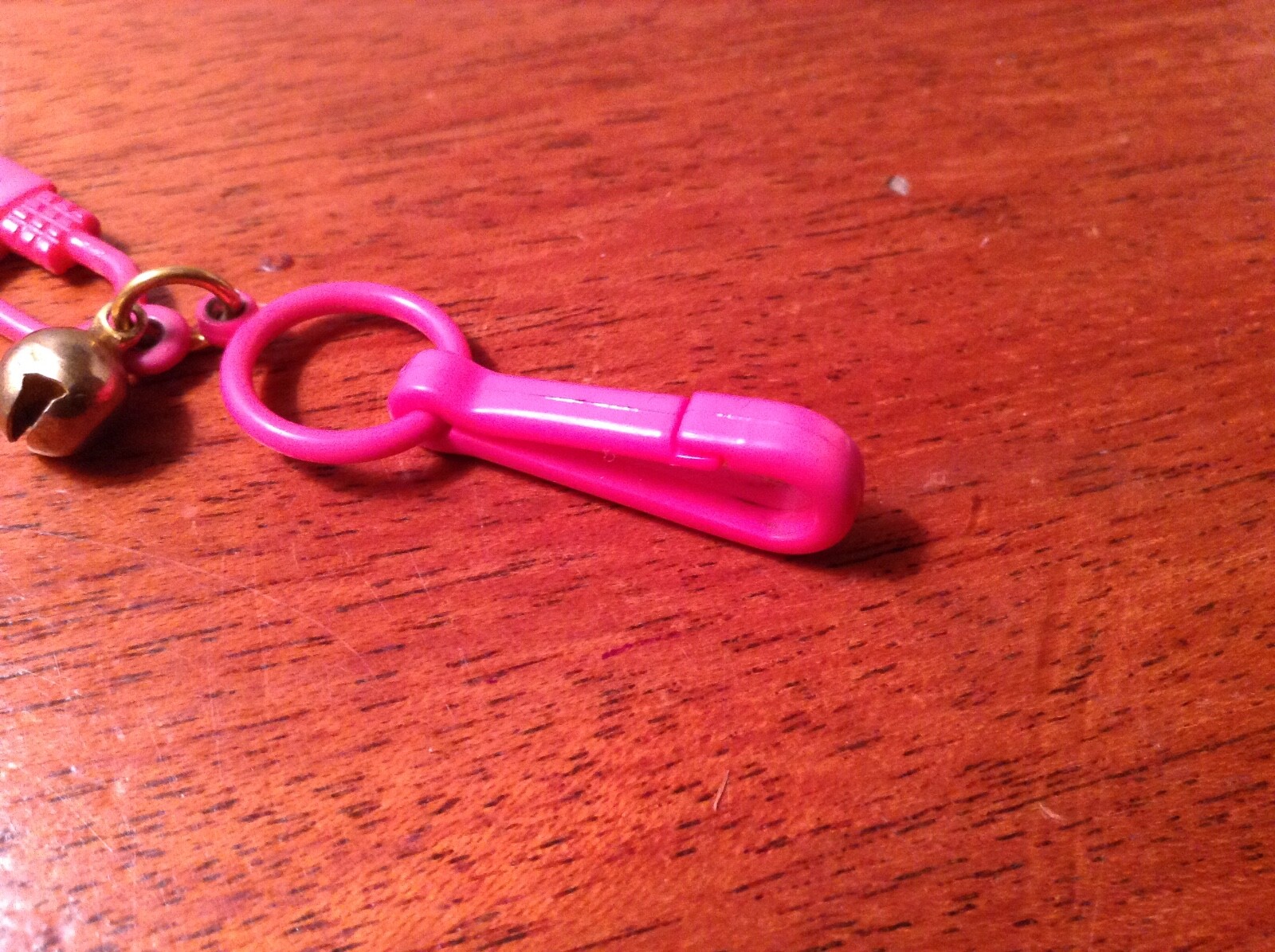 VINTAGE 80s PINK MY LOCK PLASTIC BELL CHARM RETRO PENDANT 1980s CLIP ON