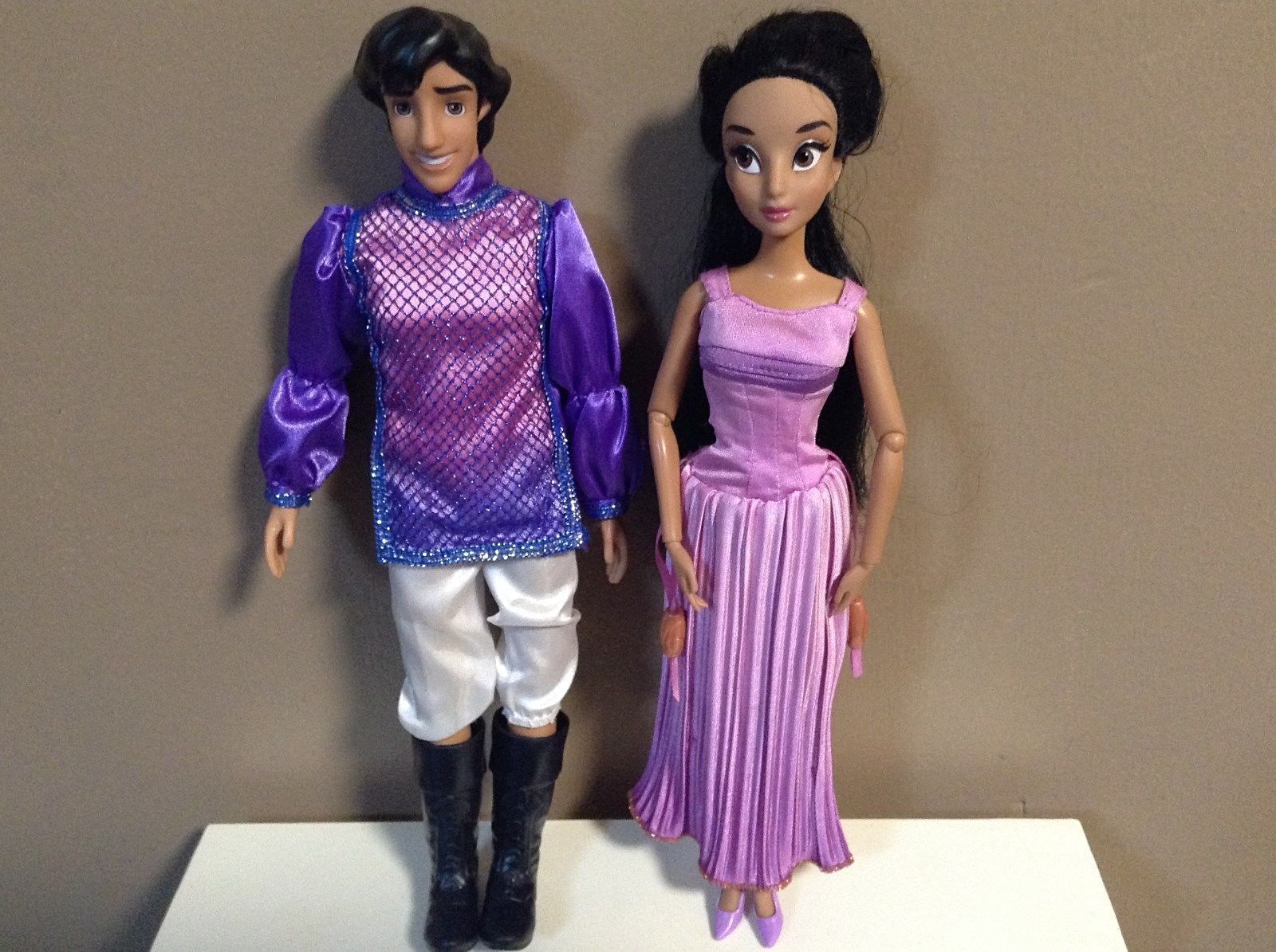 Disney Aladdin Princess Jasmine Doll Lot Clothes Shoes BARBIE SIZE 12