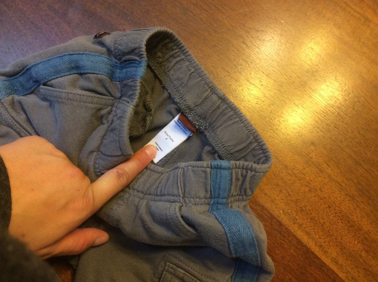 TEA COLECTION boys 2t blue side stripe cotton gray cargo pants euc 2-3 2y