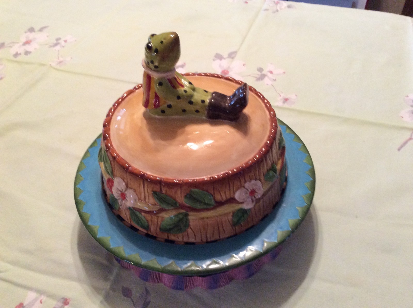 House Of Hatten Peggy Fairfax Herrick Frog Cake Plate Stand Ceramic