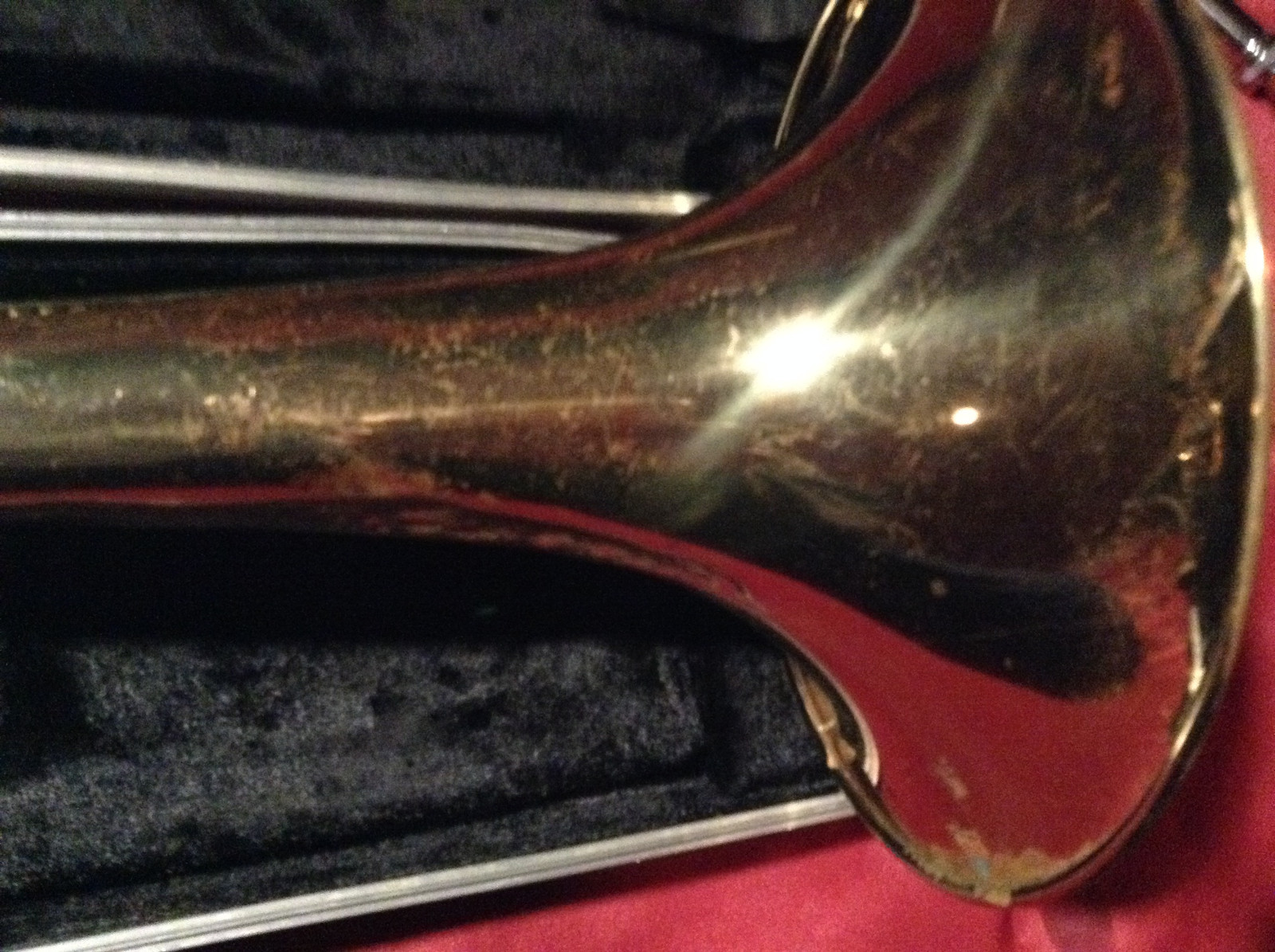 SELMER BUNDY SLIDE TROMBONE DESIGNED BY VINCENT BACH WITH HARD SHELL CARRY CASE