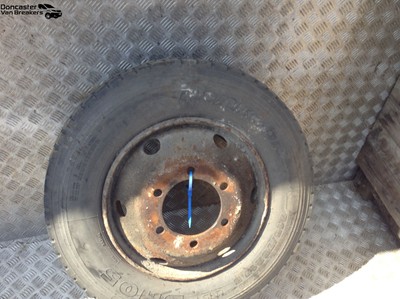 FORD IVECO EURO CARGO 2003 REAR WHEEL+TYRE DRIVE TYRE 215/75/R17.5 HANKOOK 21/13