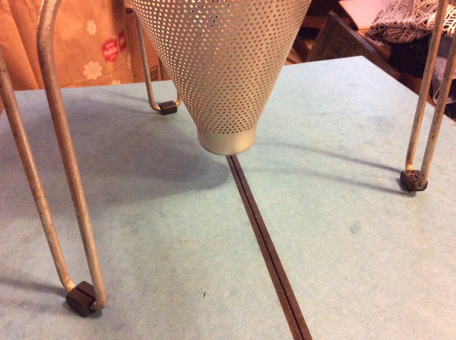 VINTAGE WEST BEND ALUMINUM WOOD PESTLE PRESS CANNING COLANDER STAND RARE w/grips