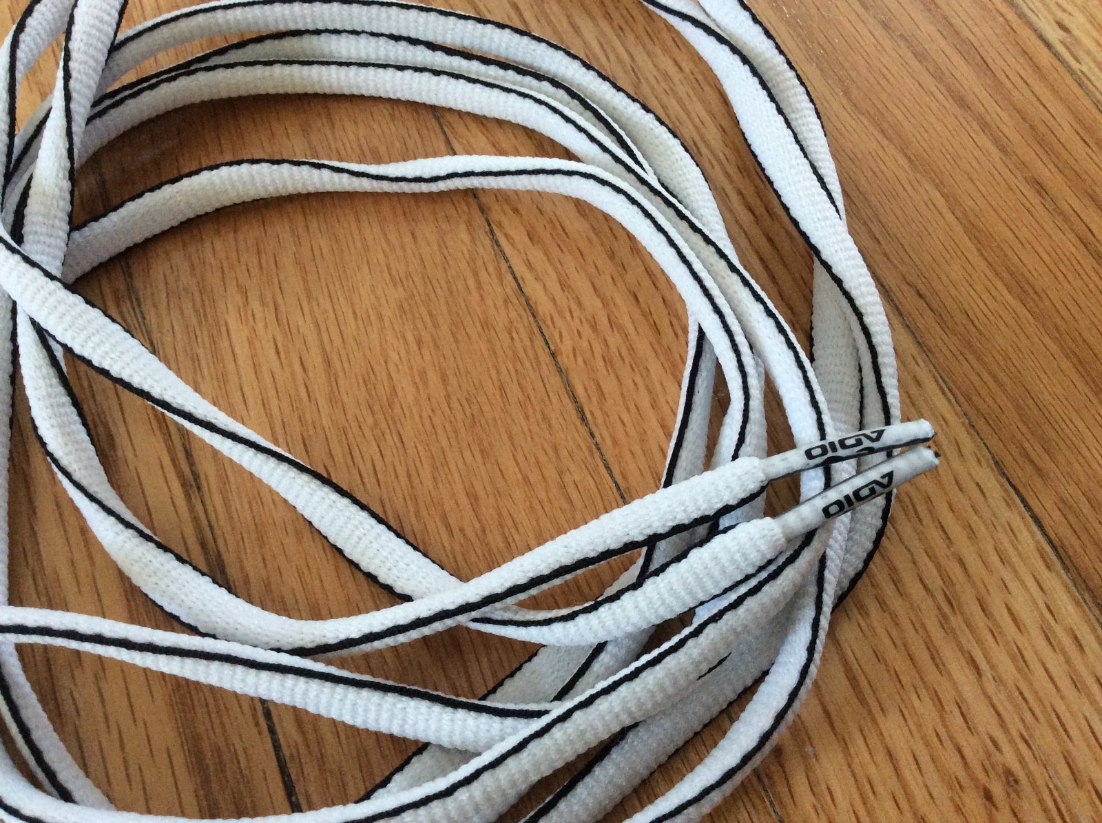 Adio replacement shoe laces new in package black and white logo aglets 60