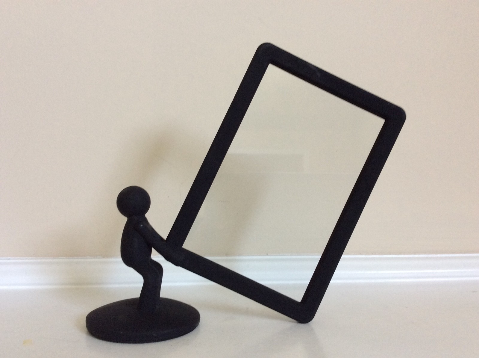 Umbra Hercules Vertical Picture Frame.