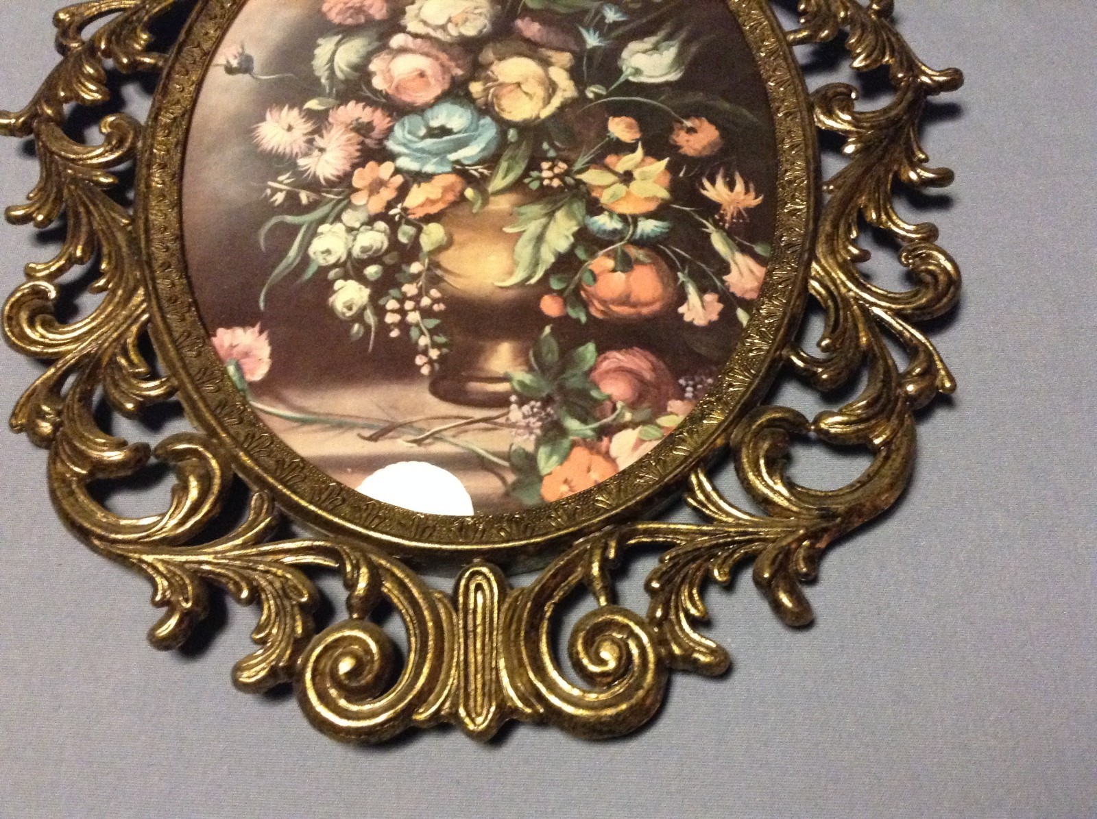 Pair Vintage Oval Convex Bubble Glass Floral Pictures Ornate Brass Metal Frames