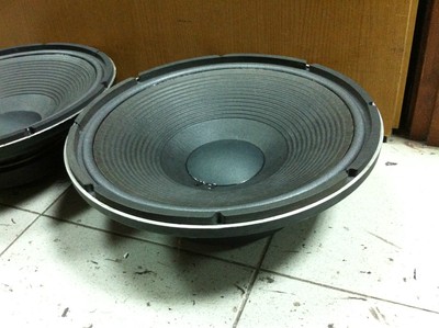 jbl sub 136