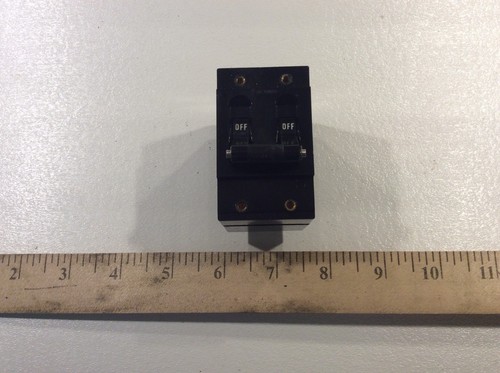 Heinemann 30 amp circuit breaker