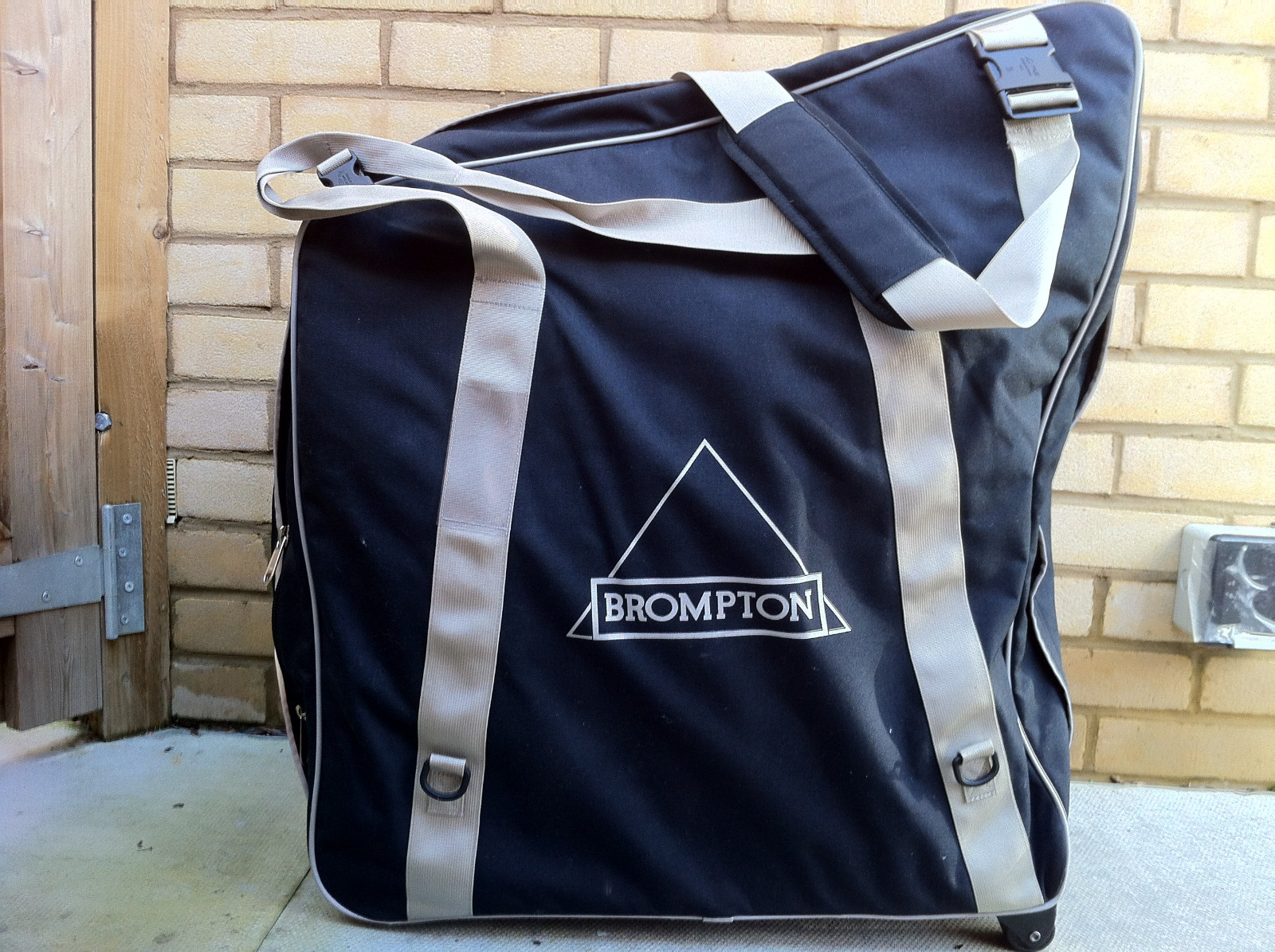 brompton carry case