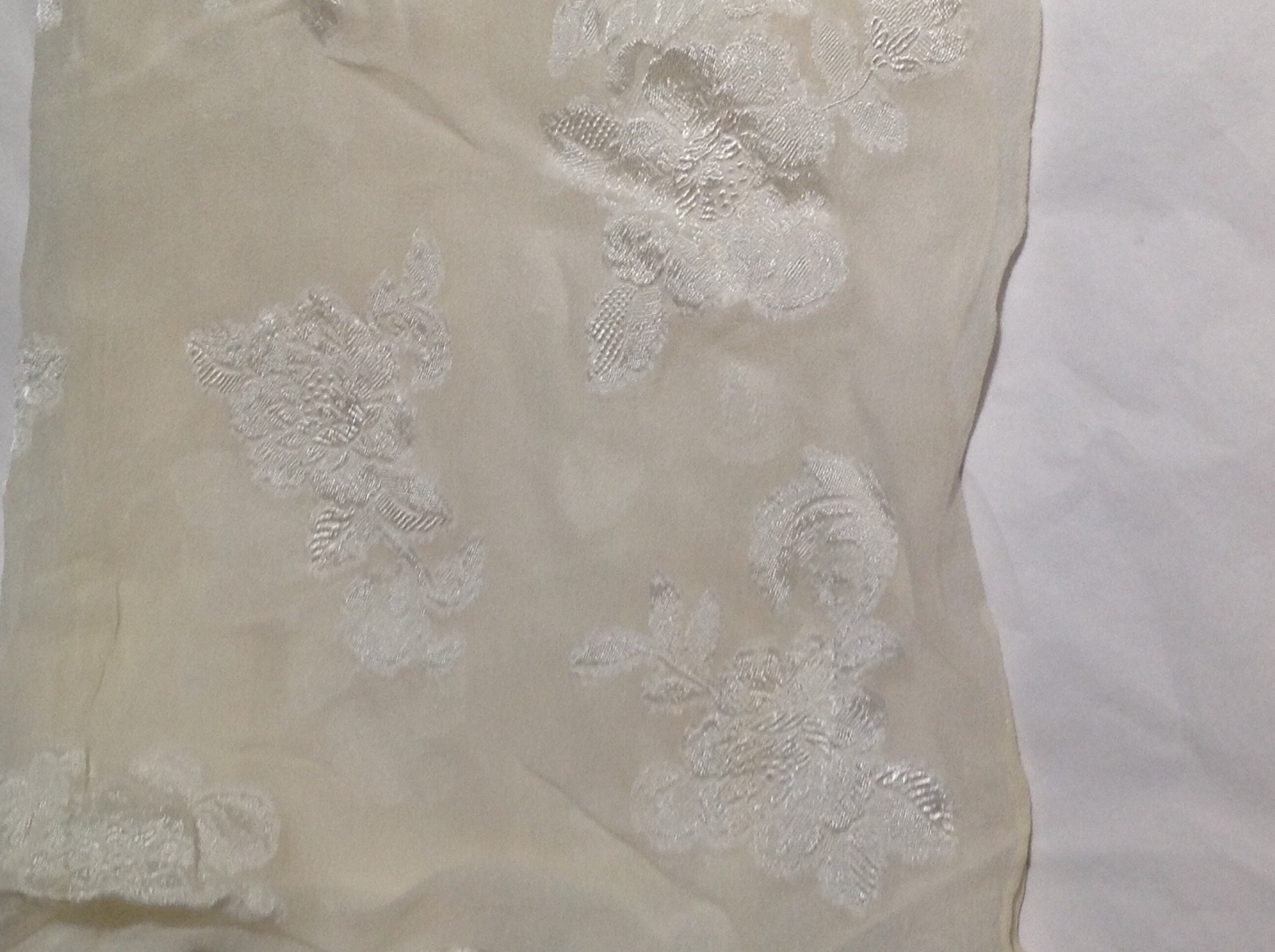 Vintage Women's Tan Off White ? Mantilla embossed w/ Rose Nylon Head/Neck Scarf