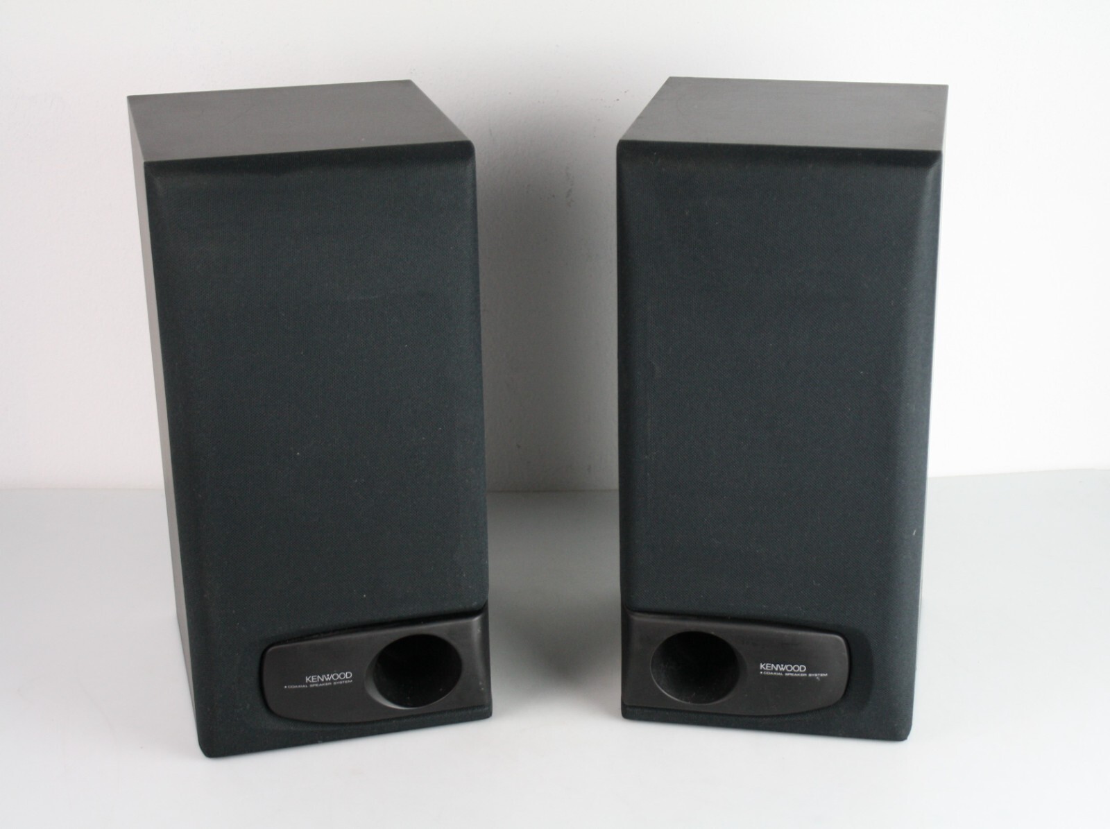 Pair Kenwood Way Speaker System LS-B3 L R Bookshelf Speakers Pair Kenwood Way Speaker System LS-B3 L R Bookshelf Speakers