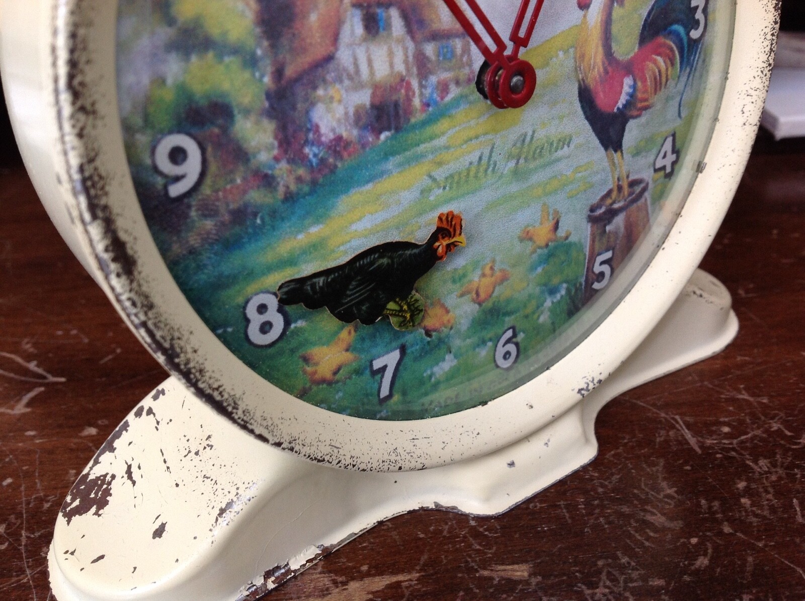 Animated Chicken Pecking in Farmyard Windup Alarm Clock, Smith Great Britain