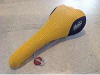 selle italia yellow