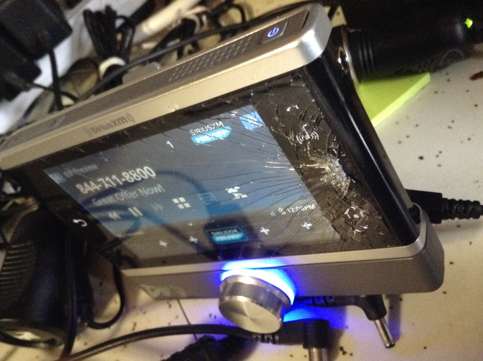 Rare Cracked screen Sirius Lynx SXi1 Satellite Radio Receiver ONLY Bluetooth XM