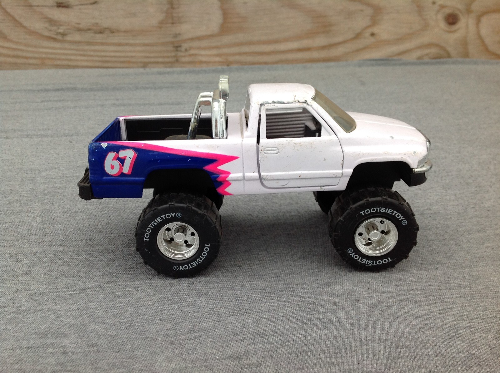 マイスト　Dodge Ram Pickup1995 Maisto 1/26 Dodge Ram 1500 SST UNBOXING ( RARE MODEL ) - YouTube