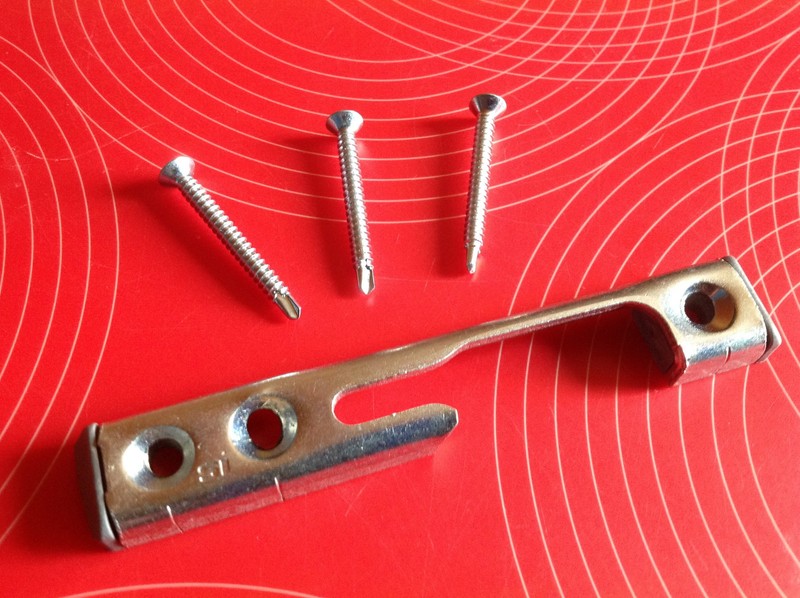 Si Siegenia 1361 R Rechts SchlieÃStÃ¼Ck SchlieÃBlech Pilzkopf Inkl. Schrauben Neu