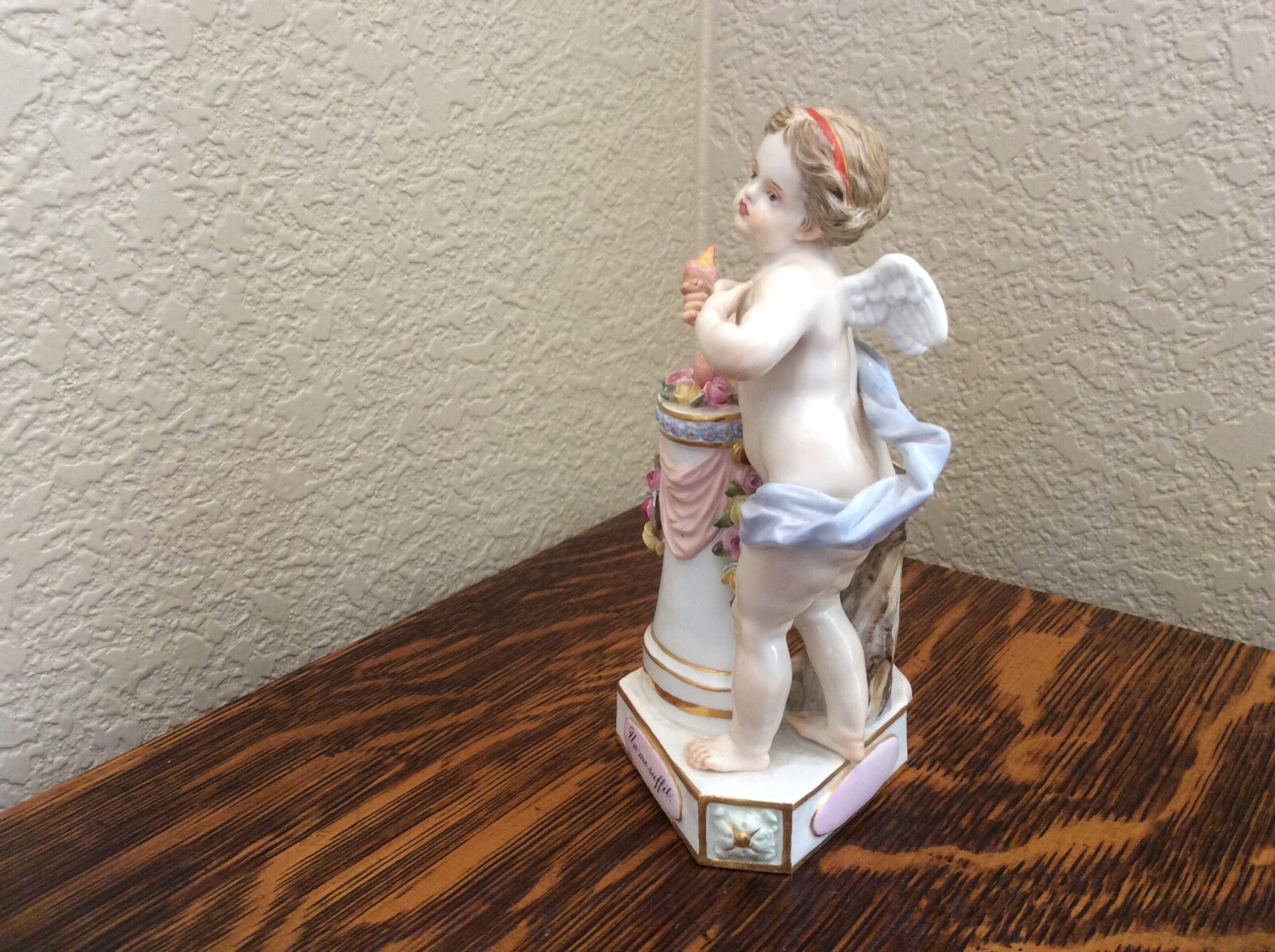 PERFECT OLD MEISSEN CUPID FIGURINE 