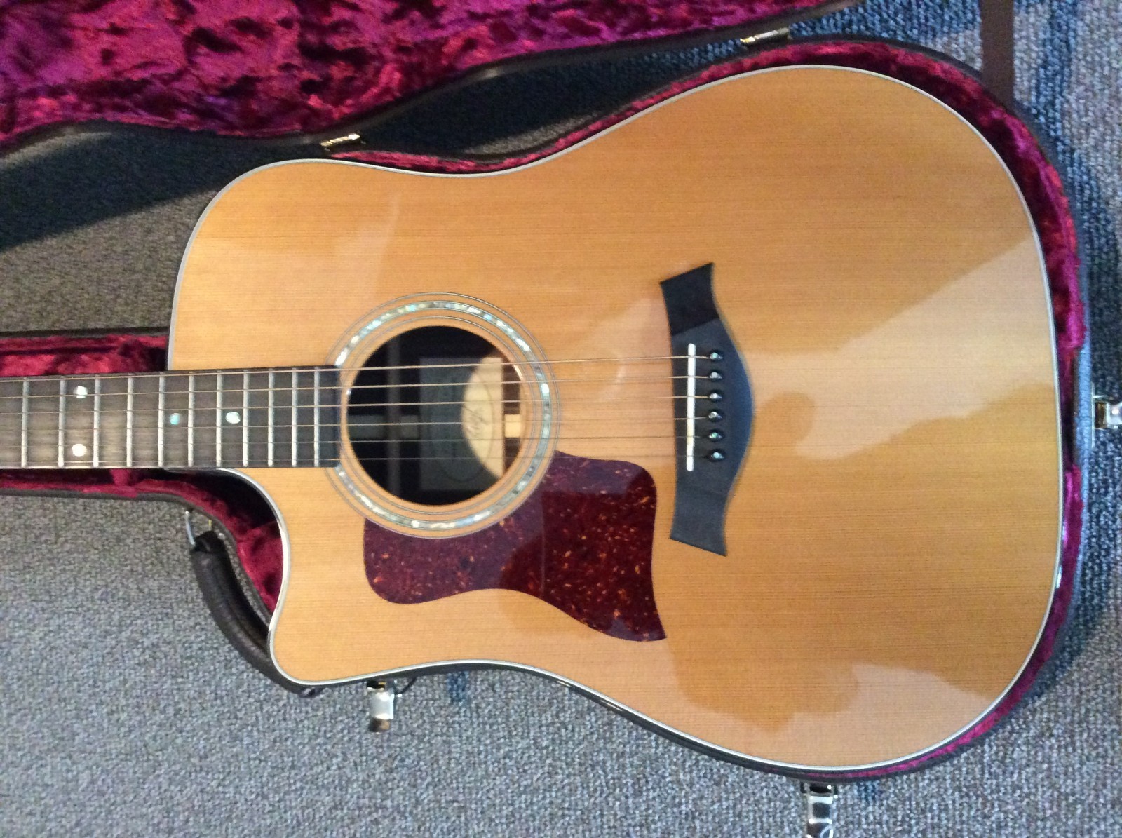 Taylor Acoustic Electric Cutaway