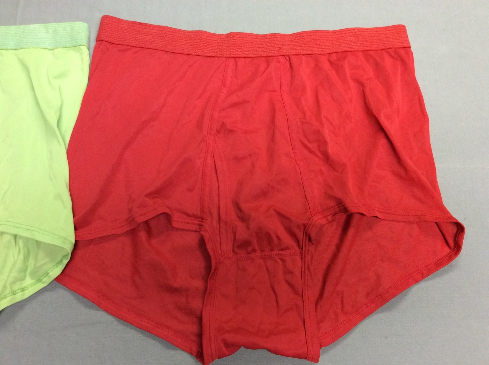 VTG SET OF 2 BVD COLOR TONE GREEN AND RED 100% NYLON UNDERWEAR BRIEFS MENS LARGE