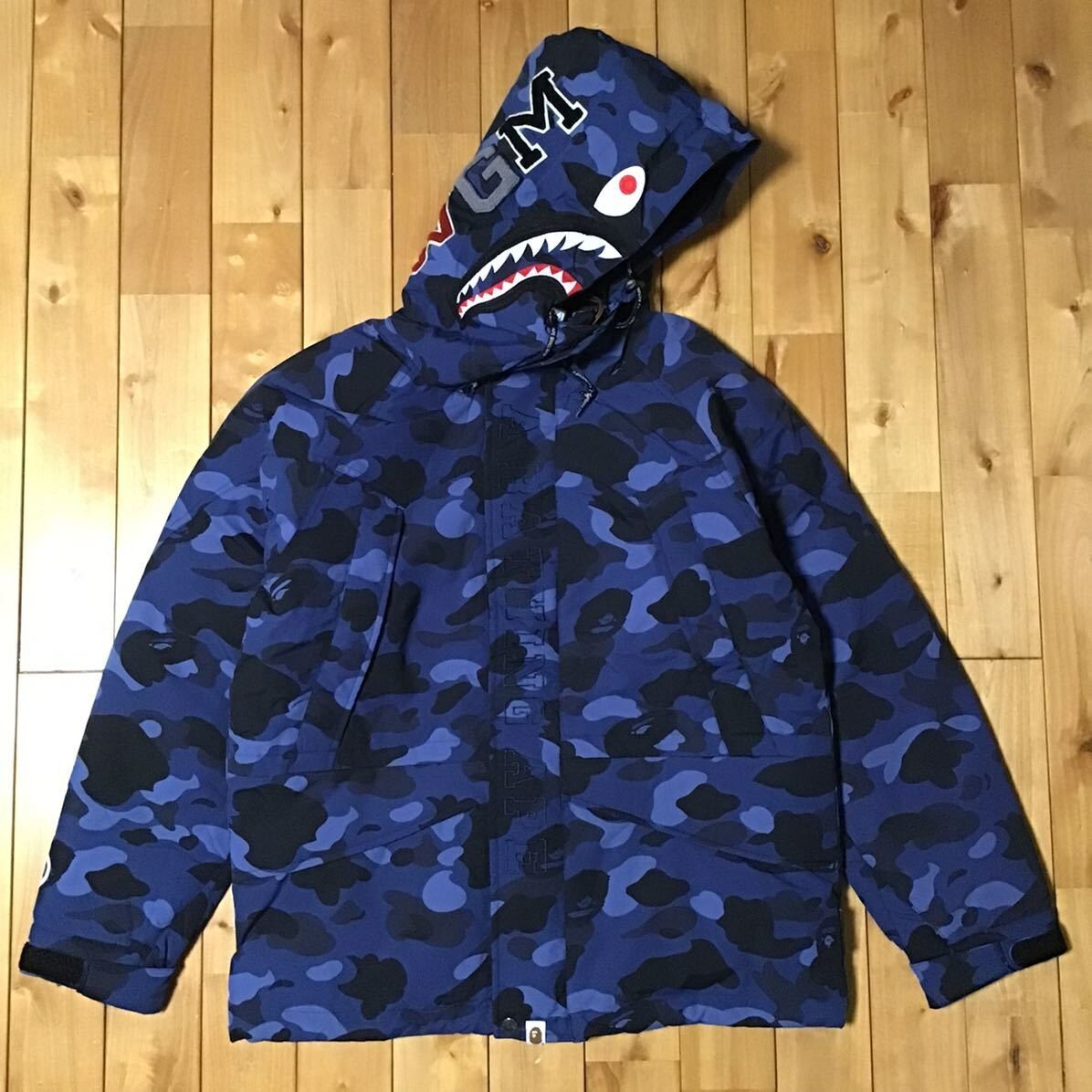 A BATHING APE Shark Snowboard Jacket 廃盤 BAPE Shark hoodie snowboard down jacket Blue camo A Bathing