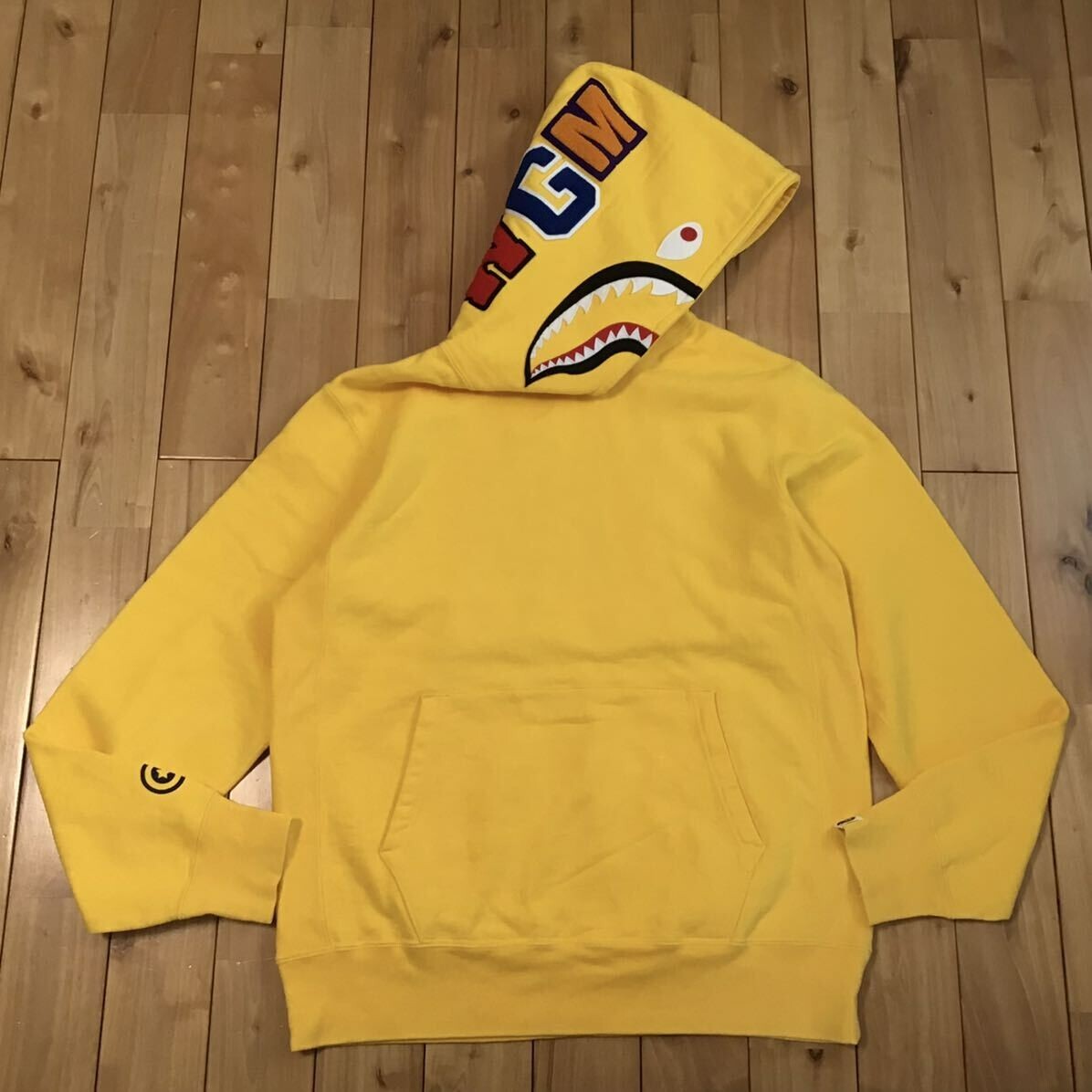 注目コラボ BAPE x OVO 1st Camo Pullover Hoodie Yellow S~3XL BAPE 1ST CAMO PULLOVER HOODIE – Undefeated