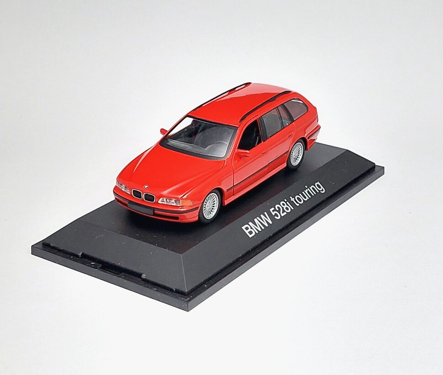 BMW 2500 E3 ミニカー Schuco 1/43 Schuco 1968 BMW E3 2500 Green Metallic 1:43 | eBay