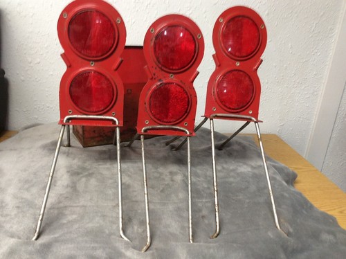Vintage Automotive Red Reflector (KD610) Stimsonite Model