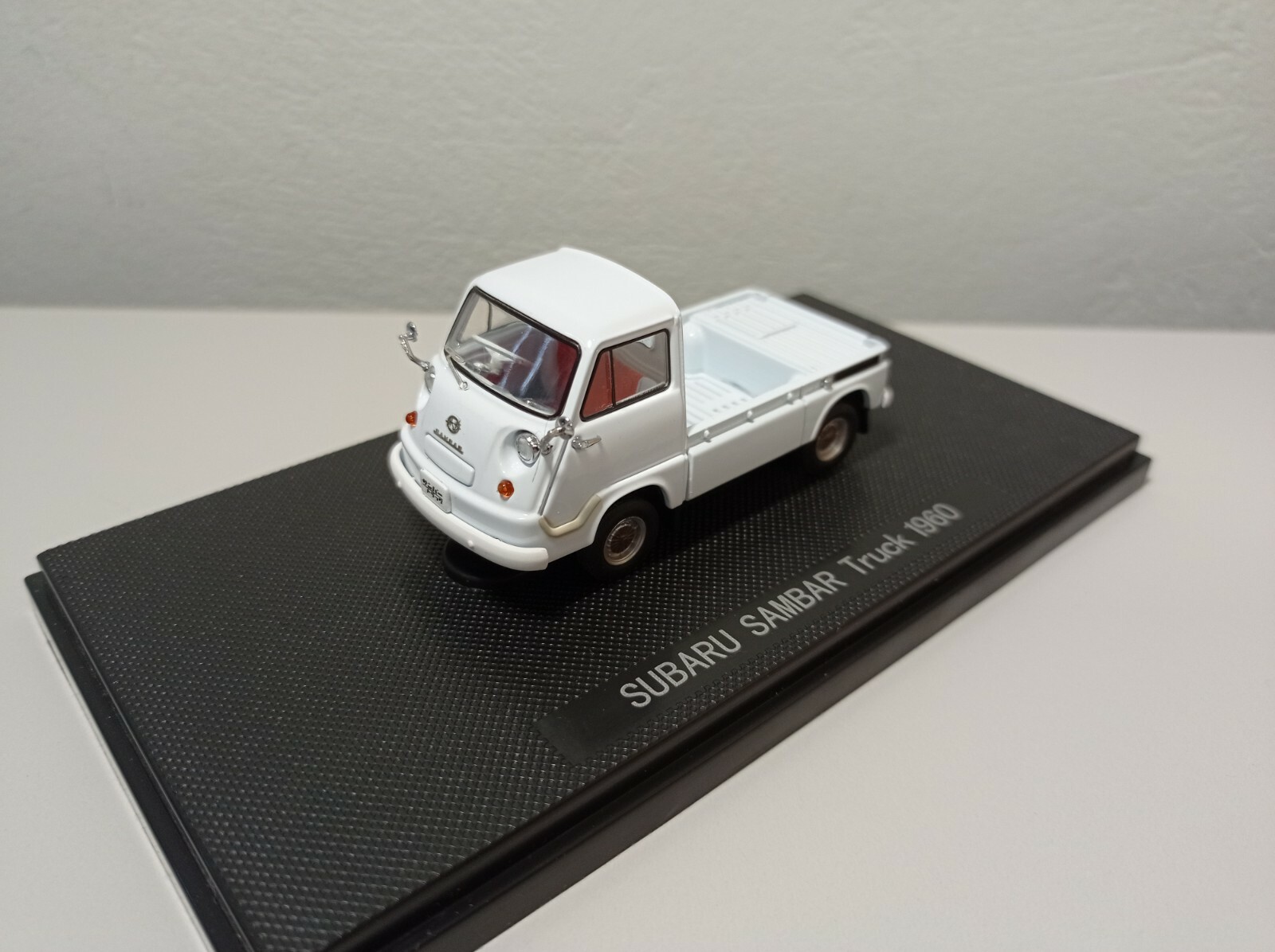 Hi-Story SUBARU SAMBAR ホワイト 1/64 Hi Story HS350WH 1/43 SUBARU SAMBAR TRUCK TC 2011 White
