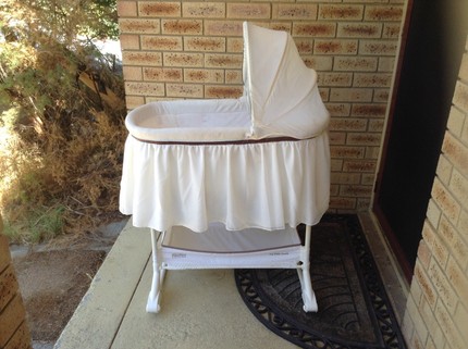 fisher price my little lamb bassinet manual