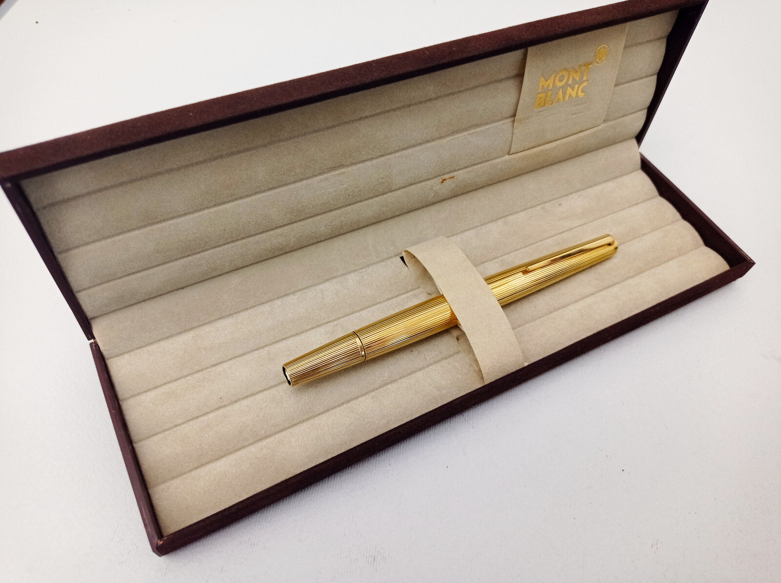 モンブラン　1246　18金　750 EF 詳細ページ | 万年筆 ボールペンなど高級筆記具の販売・買取