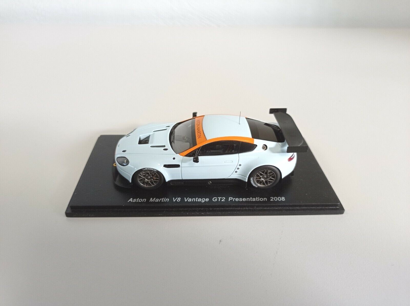 スパーク1/43 アストン マーチン V8 ヴァンテージ GT2 テストカー スパーク1/43 アストン マーチン V8 ヴァンテージ GT2 テスト