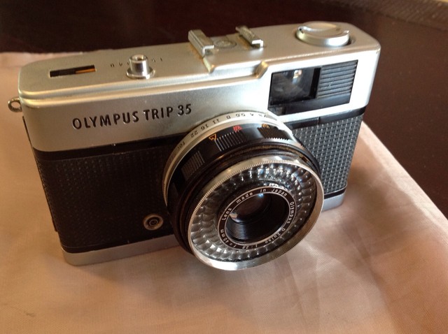 Olympus Trip 35 Compact 35mm Film Camera Non Digital