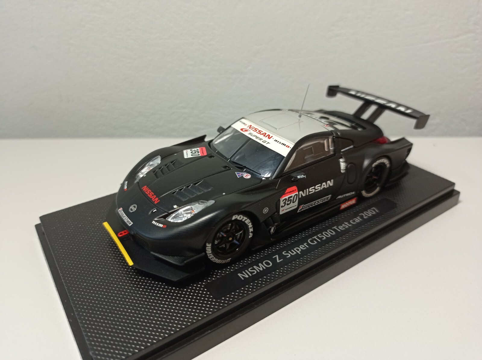 エブロ EBBRO NISMO Z GT500 2007 セット Amazon | EBBRO 1/43 NISMO Z SUPER GT500 Last Race Nov.04