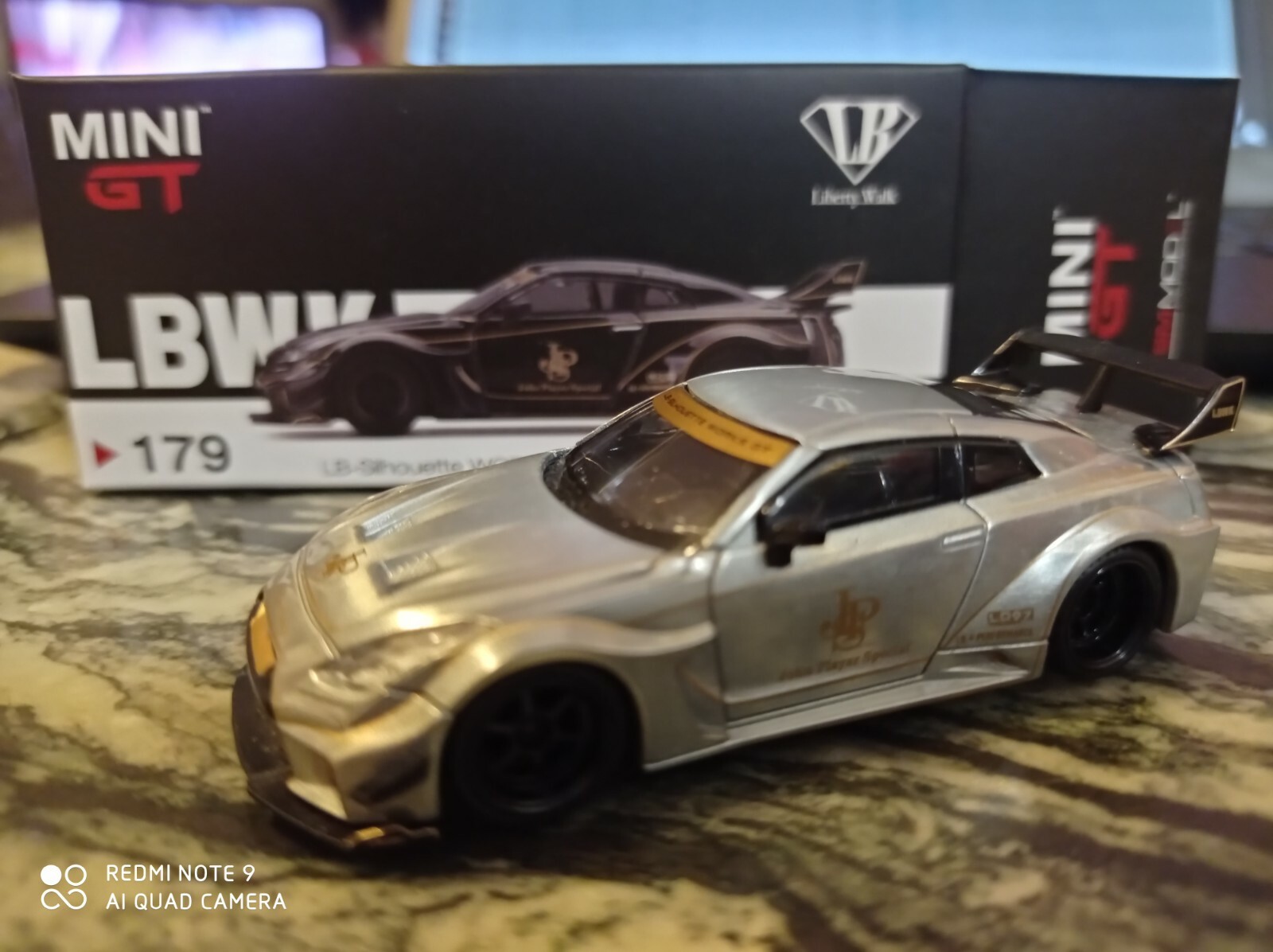 チェイス MINIGT LB-Silhouette WK 35GT-RR V1 Amazon.com: Mini