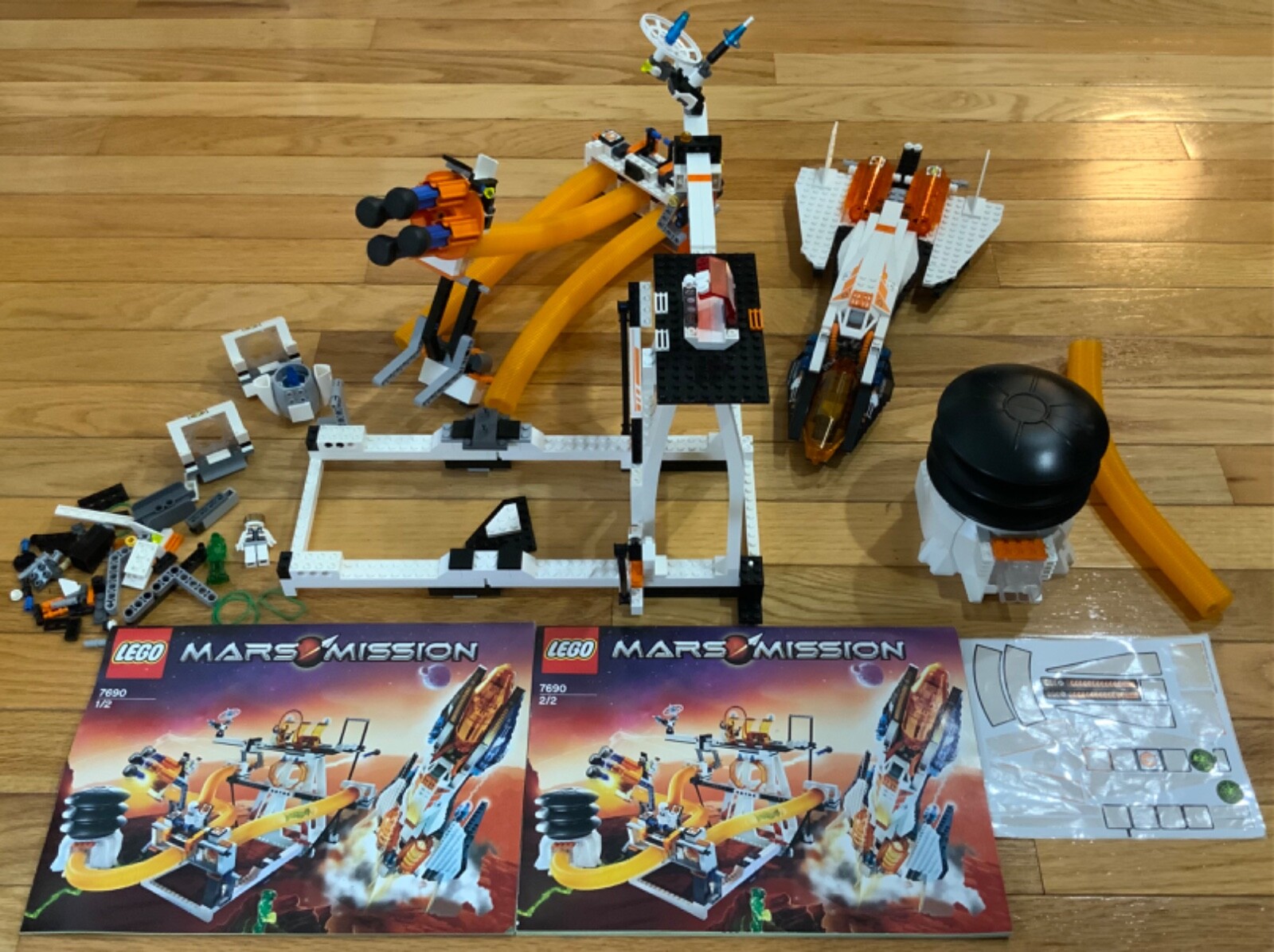 MARSページ NASA's Mars Perseverance Rover: Searching for Buried Treasure on