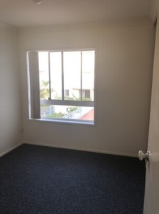 southport rent bathroom room car private park locked bills br garage including hi own space