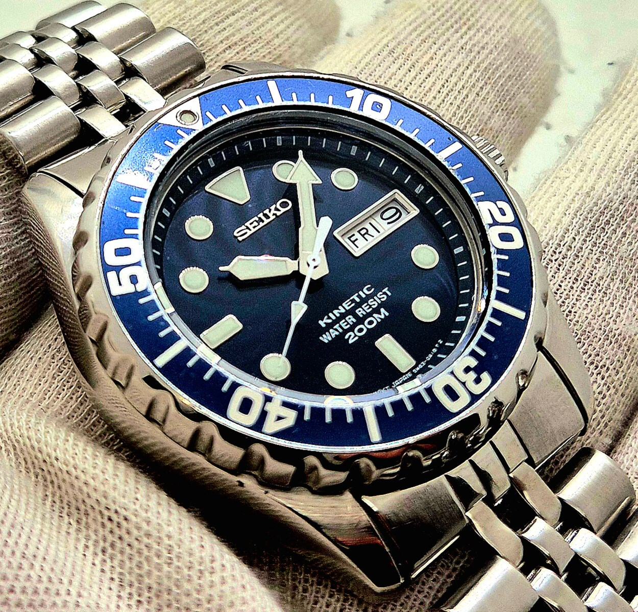 Early Seiko Kinetic 5M63-0A10 Diver 200M Day/Date 42mm Steel