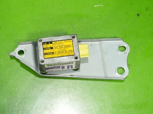 01-05 IS300 OEM passenger right side sensor control relay 89860-53040