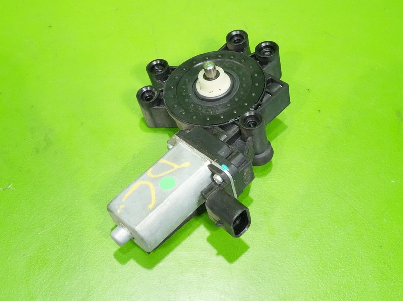 12-19 Fiat 500 OEM driver left door power window motor