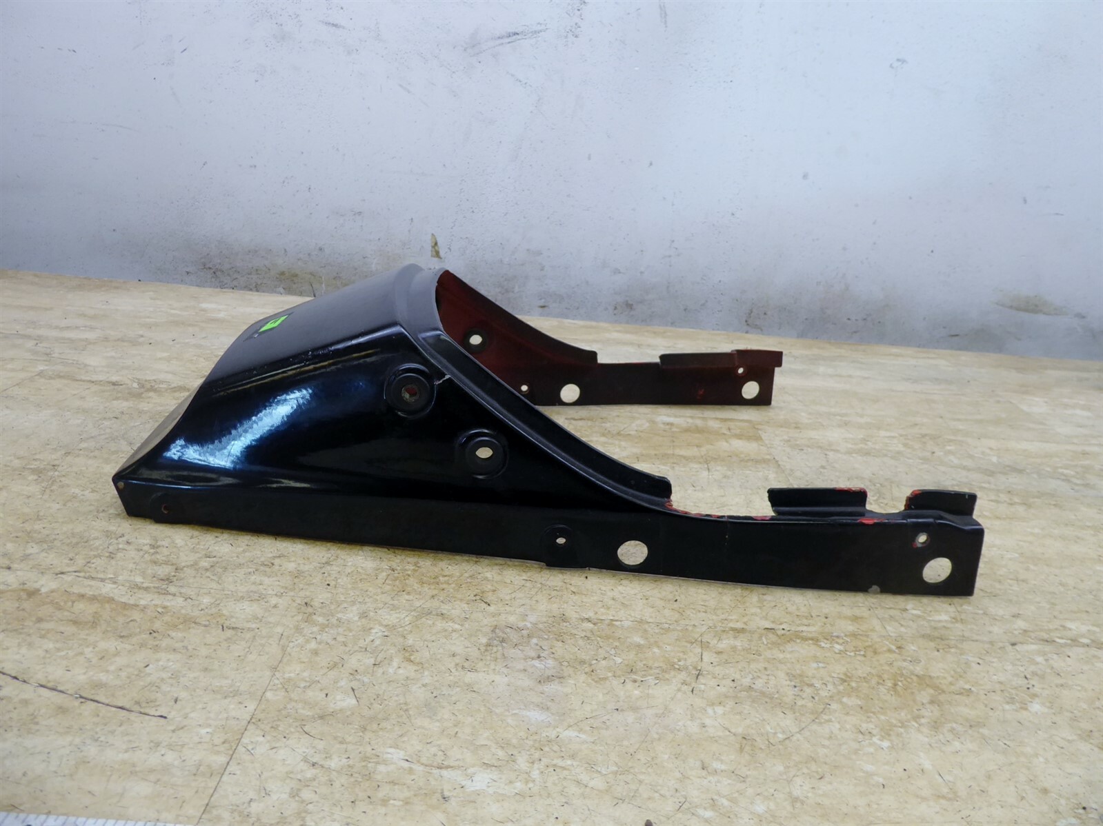 gpz750テールカウル 1984 Kawasaki GPz 750 ZX750 K389. rear seat cowl tail