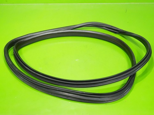 12-19 Fiat 500 OEM driver left door frame jamb chassis rubber weather strip seal