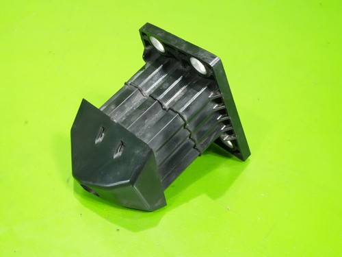 12-19 Fiat 500 OEM passenger right front bumper impact crash block 68071436AA