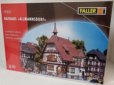 FALLER #191821 HO 1/87 Scale Unassembled KIT Large Half Timbered Town Hall